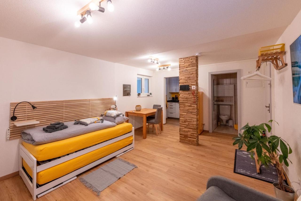 Ambassador Yellow Home 그라켄 외부 사진