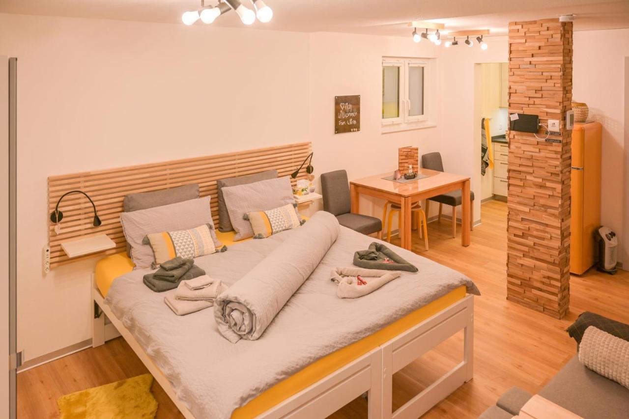 Ambassador Yellow Home 그라켄 외부 사진