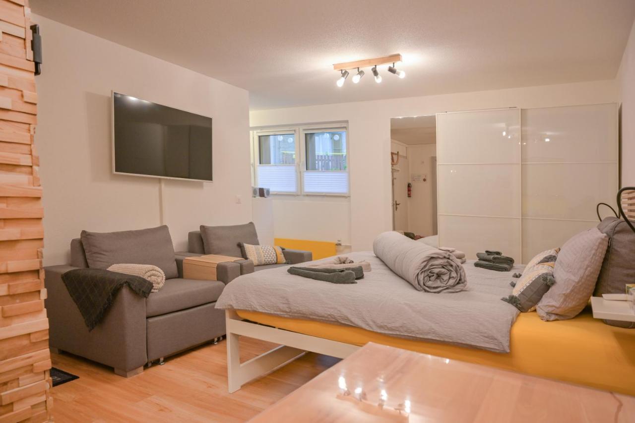 Ambassador Yellow Home 그라켄 외부 사진